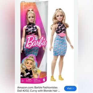 Barbie Fashionistas 202 Curvy Girl Power Outfit HJT01 Mattel Blonde Hair Zip Bag